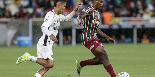 Imagem referente a Fluminense recebe LDU em busca do título da Recopa Sul-Americana