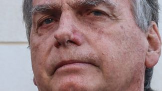 Defesa de Bolsonaro quer acesso a depoimentos de ex-comandantes das FA