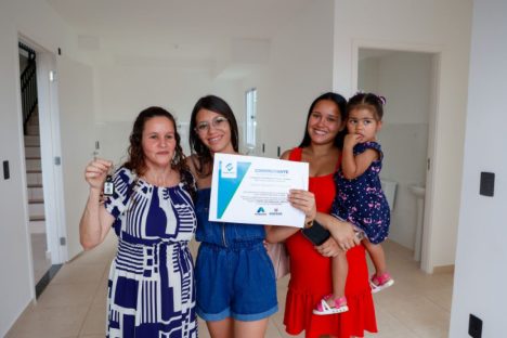 Imagem referente a Adeus, aluguel: Casa Fácil garante acesso facilitado de mulheres do Paraná à moradia