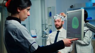 Neurotecnologia avança; cientistas pedem proteção à privacidade mental