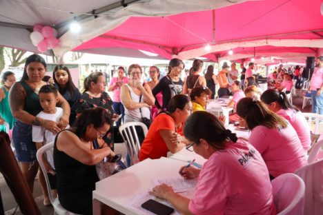 Imagem referente a Paraná Rosa em Ação realizou 8.394 atendimentos em Londrina