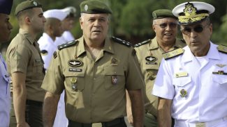 Ex-comandante do Exército confirma reunião com Bolsonaro sobre golpe