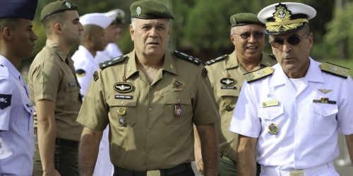 Imagem referente a Ex-comandante do Exército confirma reunião com Bolsonaro sobre golpe