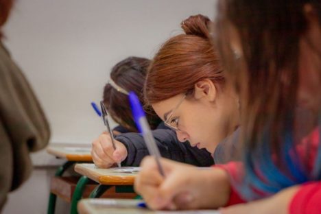 Imagem referente a Governo publica edital de R$ 5,8 milhões para educação tutorial nas universidades estaduais