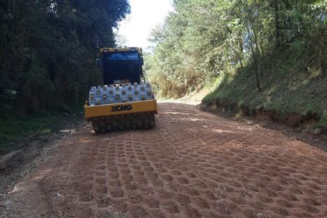 Imagem referente a Estado contrata conservação de estradas rurais de Ponta Grossa e região