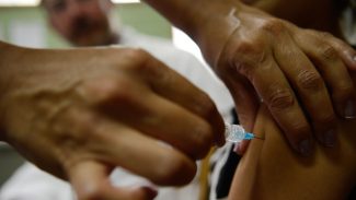 Vacinação: escola é o lugar central para a saúde, diz ministra