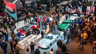 Porsche celebra meio século de inovação turbo na Retro Classics em Stuttgart
