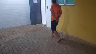 Suspeito de esfaquear homem no Guarujá é preso pela PM
