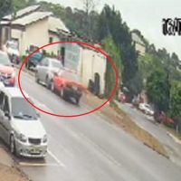 Imagem referente a Câmera registra acidente causado por motorista em surto na Rua Europa