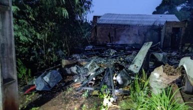 Imagem referente a Casa é completamente destruída por incêndio em Marechal Rondon