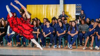 Escola de Dança Teatro Guaíra estreia nova temporada de apresentações nos colégios