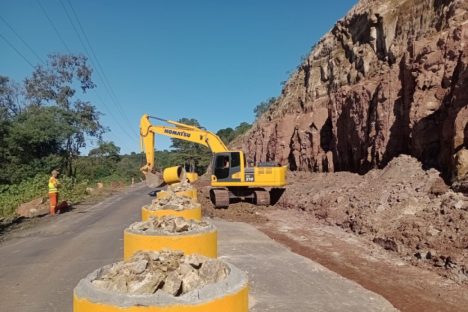 Imagem referente a Nova obra emergencial vai conter e estabilizar taludes em rodovias de União da Vitória
