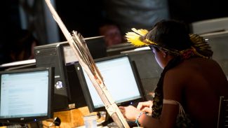 Ensino a distância estimula inclusão indígena, mas qualidade é desafio