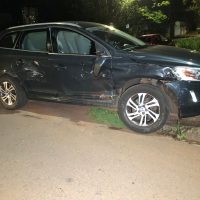 Imagem referente a Volvo XC60 fica destruído em acidente na Rua Manoel Ribas