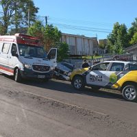Imagem referente a Motorista fica ferido em acidente no Bairro São Miguel em Francisco Beltrão