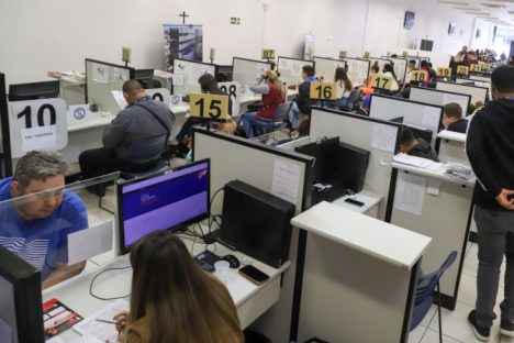 Imagem referente a Agências do Trabalhador têm 17,4 mil vagas em todas as regiões do Paraná