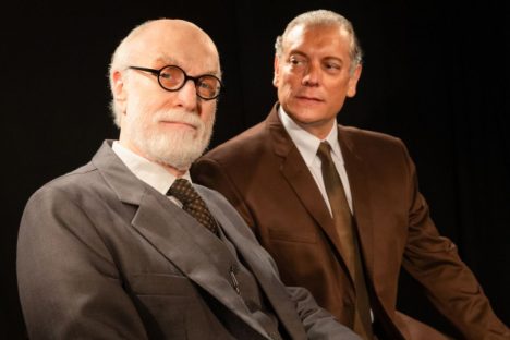 Imagem referente a Sucesso do teatro brasileiro, “A Última Sessão de Freud” tem curta temporada no Guairinha