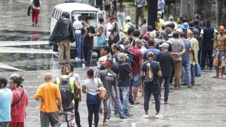 Vereadora denuncia PM por impedir doação de comida à população de rua