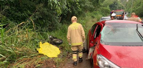 Tragédia em Foz: motociclista morre em colisão na Avenida Beira Rio