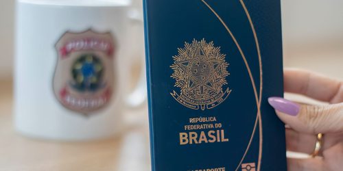 Imagem referente a Polícia Federal retoma agendamento online para emissão de passaporte