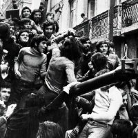 Imagem referente a Lula celebra 50 anos da Revolução dos Cravos na Embaixada de Portugal