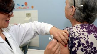 Paraná chega a 1 milhão de doses aplicadas contra a gripe, mas cobertura ainda é baixa