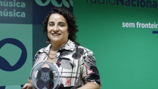 Luciana Zogaib, da Rádio Nacional, ganha prêmio em festival de cinema