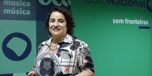 Luciana Zogaib, da Rádio Nacional, ganha prêmio em festival de cinema