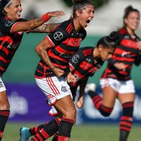 Imagem referente a Flamengo goleia Santos por 7 a 0 no Brasileiro Feminino