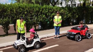 Escola de trânsito do DER/PR em Cascavel tem projeto-piloto com carrinhos elétricos