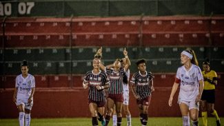 Flu arranca vitória de 1 a 0 sobre o Santos no Brasileiro Feminino