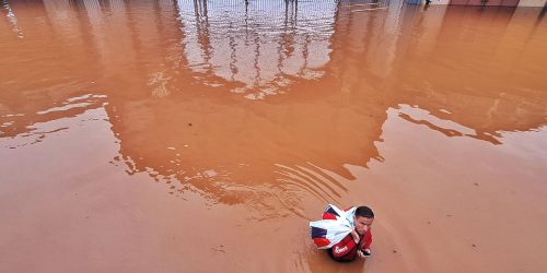 Imagem referente a Cheia do Guaíba coloca Porto Alegre em alerta de mais inundação