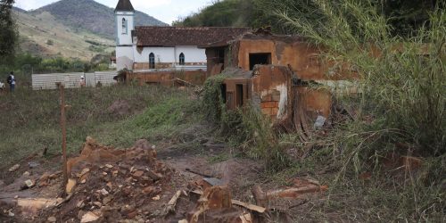 Imagem referente a AGU quer que mineradoras paguem R$ 79 bilhões por danos em Mariana