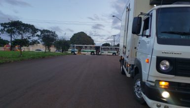 Imagem referente a Passageiros de ônibus são socorridos pelo Siate após acidente na Rua Paranaguá