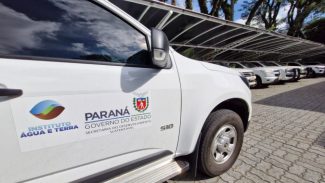Técnicos do IAT, embarcações e caminhões-pipa: Paraná reforça socorro ao Rio Grande do Sul