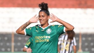 Amanda brilha e faz 3 em goleada do Palmeiras sobre Santos por 6 a 0