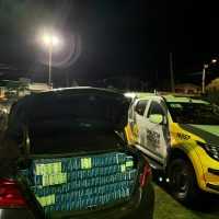 Imagem referente a Após perseguição, carro com R$ 120 mil em cigarros é apreendido pela PM