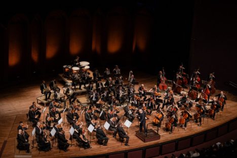 Imagem referente a Primeiro concerto de aniversário da Orquestra Sinfônica do Paraná será neste domingo