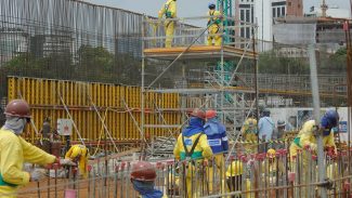 Mesmo na pandemia, emprego na construção cresceu 21,6%, revela IBGE