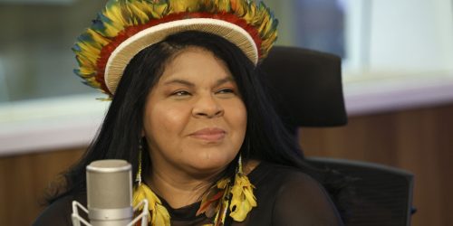 Imagem referente a Sonia Guajajara vai presidir fundo indígena latino-americano