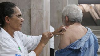 Rio antecipa vacinação contra a variante XBB da covid-19