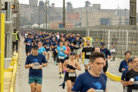 Imagem referente a Corrida do Porto de Paranaguá 2024 reúne mais de 1,7 mil participantes