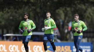 Seleção brasileira treina em Orlando, onde enfrenta os EUA na quarta