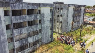 Recife: famílias são indenizadas em R$ 120 mil por prédios-caixão