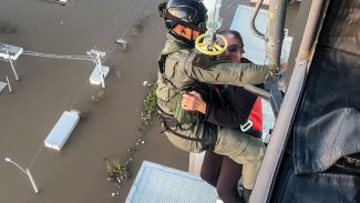 Enchentes afetam saúde mental de moradores da capital gaúcha