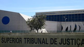 STJ anula provas contra dois investigados pela Lava Jato