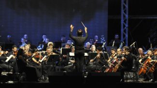 Orquestra Santoro completa 45 anos de histórias e saudades