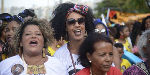 Imagem referente a Mulheres negras lideram maioria das comunidades na Baixada Santista