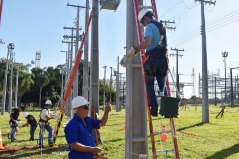 Imagem referente a Futuros eletricistas participam de curso gratuito da Copel; inscrições ainda estão abertas