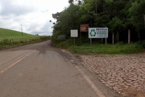 Imagem referente a Estrada rural entre Clevelândia e Mangueirinha terá investimentos de R$ 8 milhões